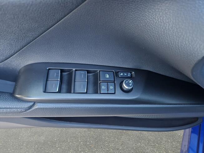 Toyota Camry 2.5 Hybrid Comfort CVT ! Z Polskiego Salonu ! FV 23 % !