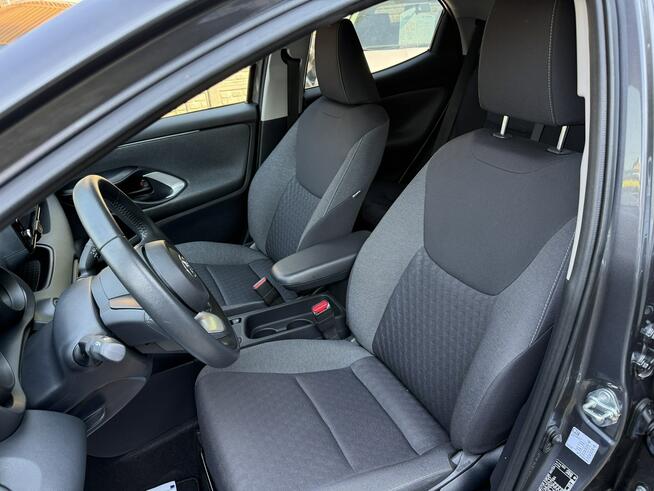 Toyota Yaris 1.5 Hybryda Kamera Cofania Stan BardzoDobry Climatronic Zarejestrowany