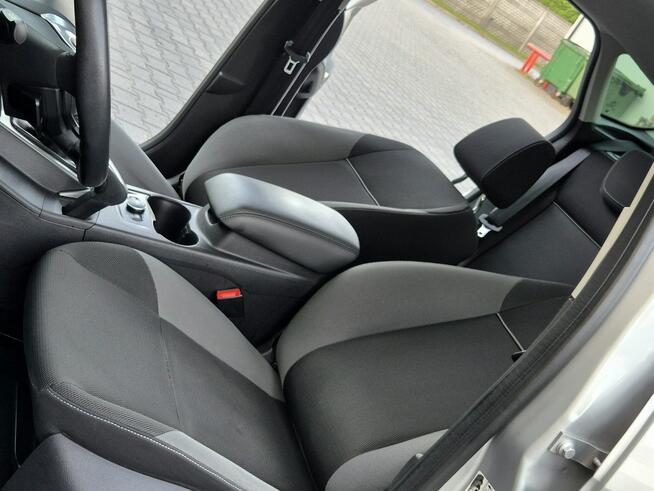 Ford Focus 1,6MPi 105KM Titanium /Serwis/Tempomat/Alufelgi/Climatronic