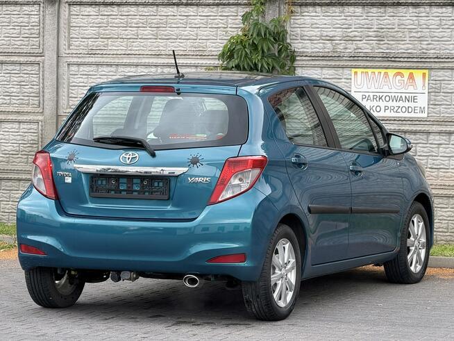 Toyota Yaris 1.33i 99KM Soll/Nawigacja/Kamera cofania/Dach Panoramiczny/SalonPL/Alu