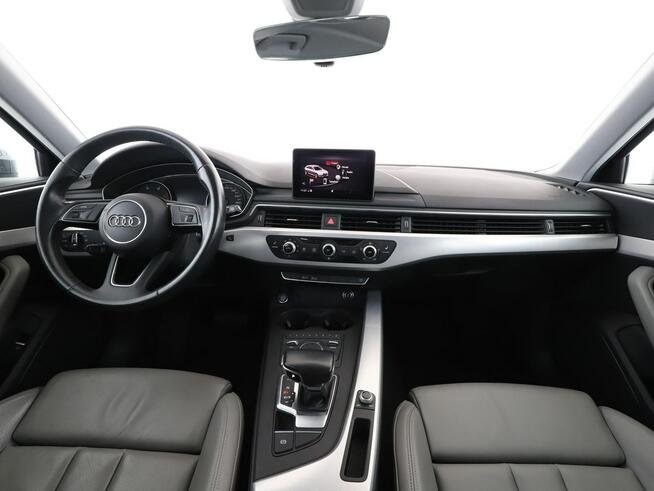 Audi A4 xenon automat szare skory auto klima sporty