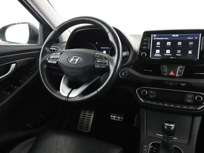 Hyundai i30 automat 140KM panorama skóra navi kamera hak grzane+wentyl. fotele tem
