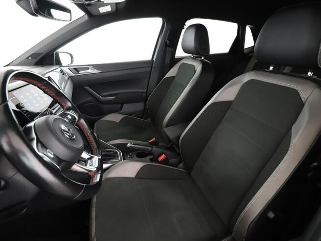 Volkswagen Polo DSG matix LED klima auto virtual cocpit grzane fotele czujniki parkowa