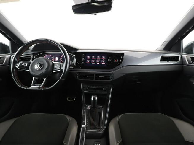 Volkswagen Polo DSG matix LED klima auto virtual cocpit grzane fotele czujniki parkowa