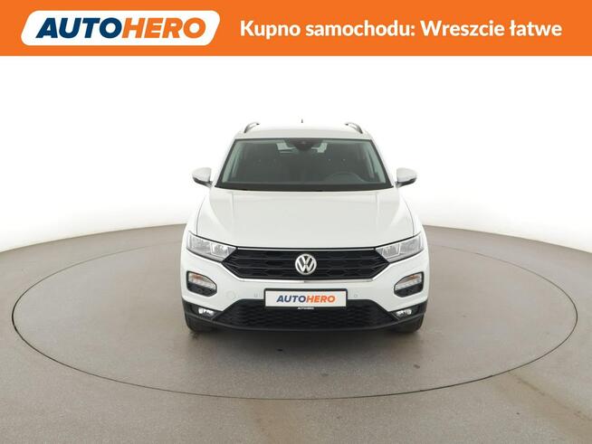 Volkswagen T-Roc navi klima auto grzane fotele czujniki parkowania