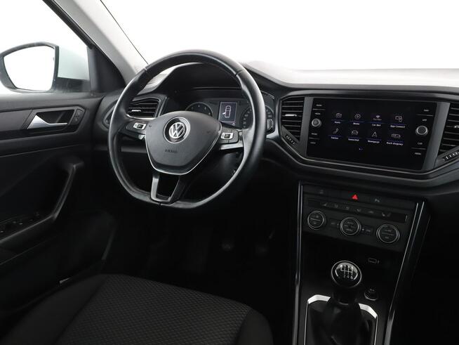 Volkswagen T-Roc navi klima auto grzane fotele czujniki parkowania