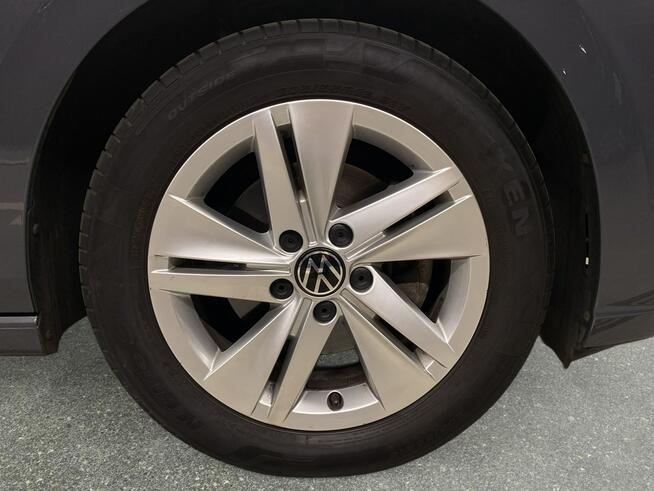 Volkswagen Golf Life 1.5TSI 130KM M6 2021 r., salon PL, przebieg tylko 51tys.km