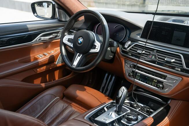 BMW M760 V12|Executive Lounge Bowers&Wilkins|Laser