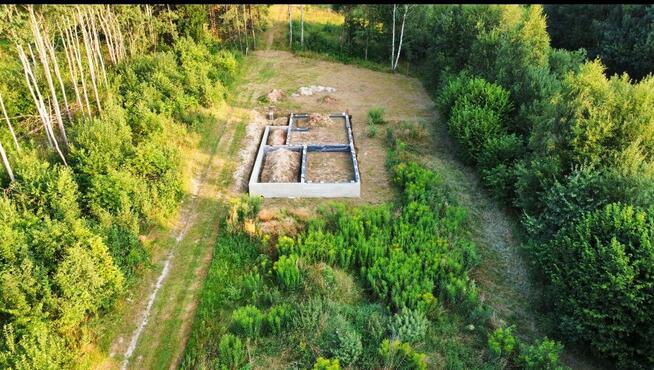 Piękna działka 1249m2 z rozpoczętą budową domu Gm Zagnańsk