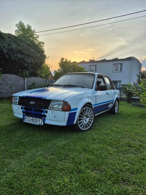 Ford Escort Mk3 Sedan – Automat – Klasyk / Youngtimer