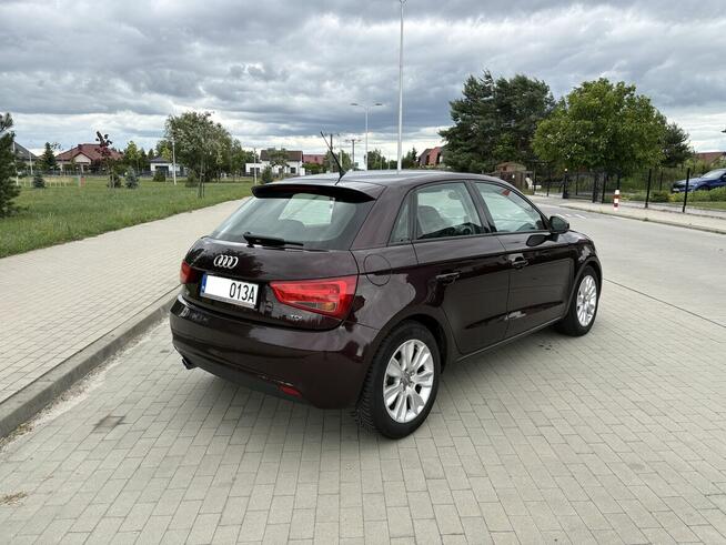 Audi A1 sportback 1.6tdi rok 2012 zarejsetrowany 5 drzwi