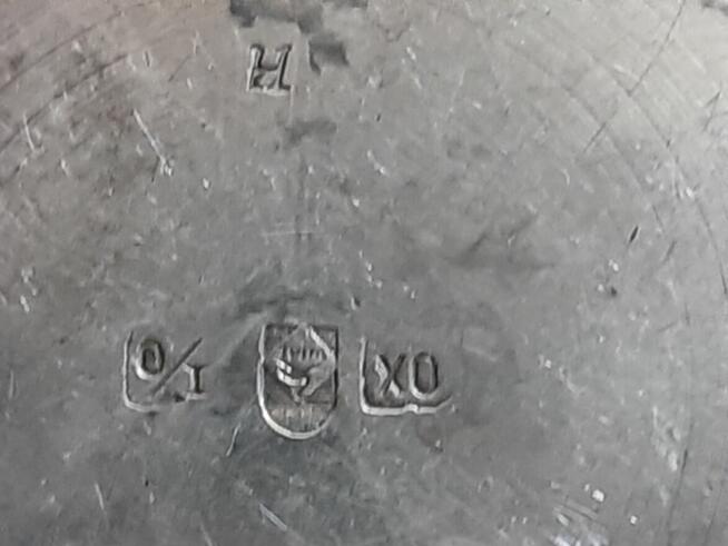 Metalowy mlecznik antyk