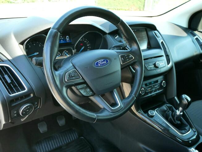 Ford Focus 1.0 E-Bst 125KM Kombi +Pak zima -Nowy rozrząd kpl -Sync -2xKlimatr
