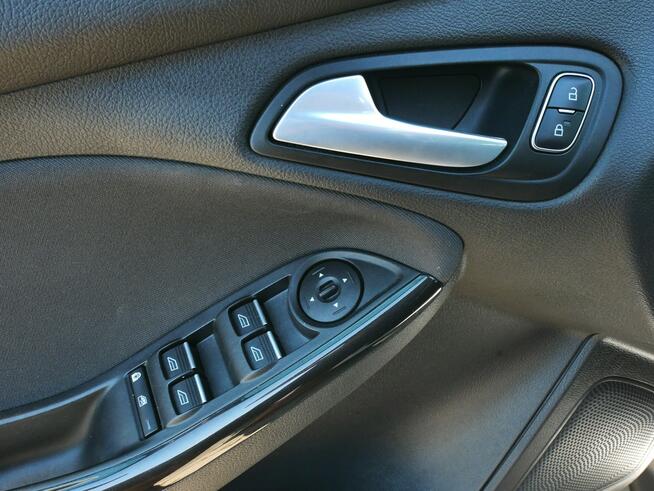 Ford Focus 1.0 E-Bst 125KM Kombi +Pak zima -Nowy rozrząd kpl -Sync -2xKlimatr
