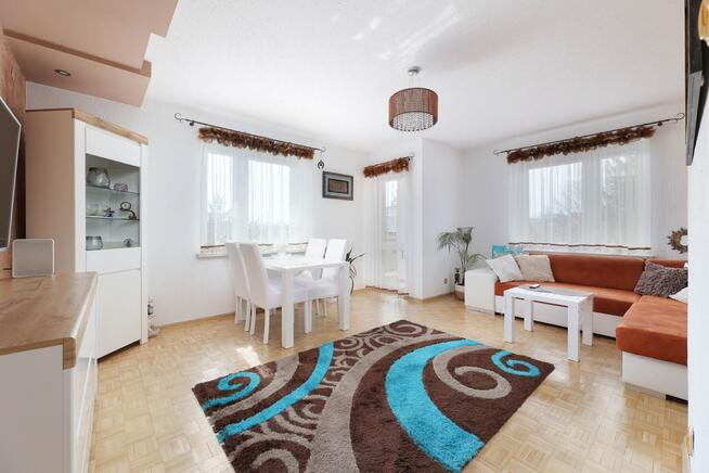 Rozkładowe mieszkanie + 25 m2 strychu w centrum
