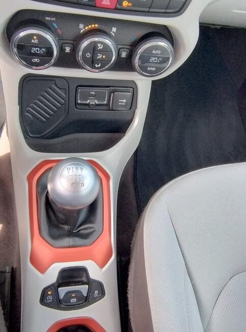 Jeep Renegade LONGITUDE, Salonowy, Bezwypadkowy, Bardzo zadbany i w ASO serwisowany