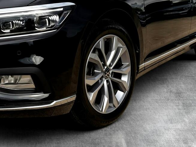 Volkswagen Passat COMFORTLINE nawi SKÓRA panorama ACC grzane fotele parktronik