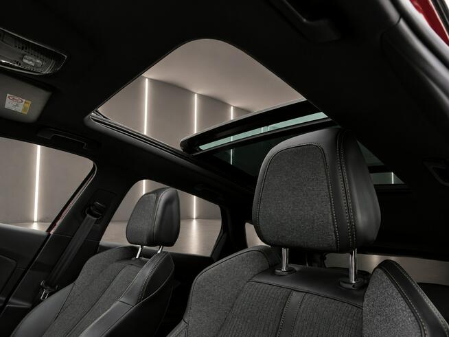 Peugeot 3008 1.6 benzyna PureTech 181 koni*automat*GT-line*nawigacja*panorama