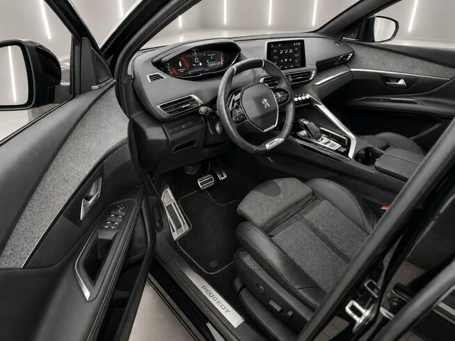 Peugeot 3008 1.6 benzyna PureTech 181 koni*automat*GT-line*nawigacja*panorama