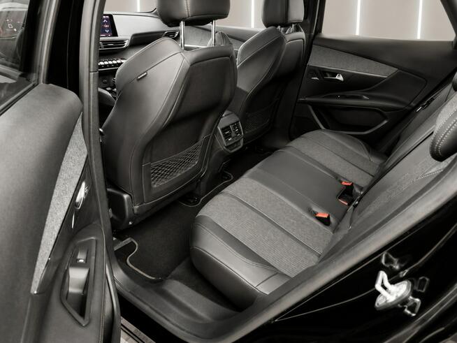 Peugeot 3008 1.6 benzyna PureTech 181 koni*automat*GT-line*nawigacja*panorama