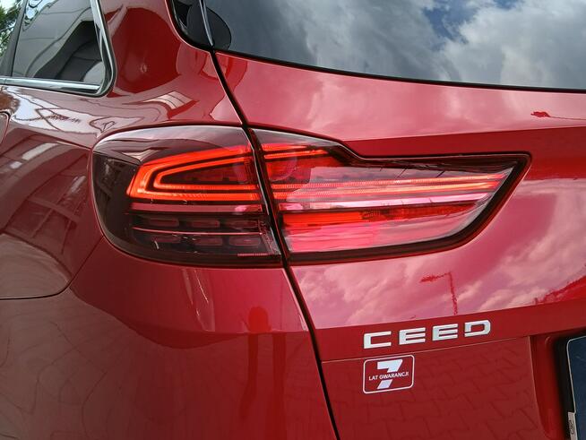 Kia Nowy Ceed 1.5T-GDI 140 KM 7DCT L+BusinessLine+AEB SalonPL SerwisASO FV23%