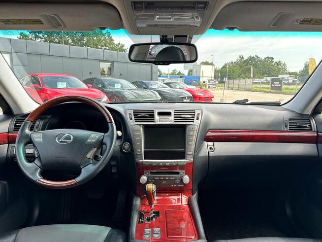 Lexus LS, 2010