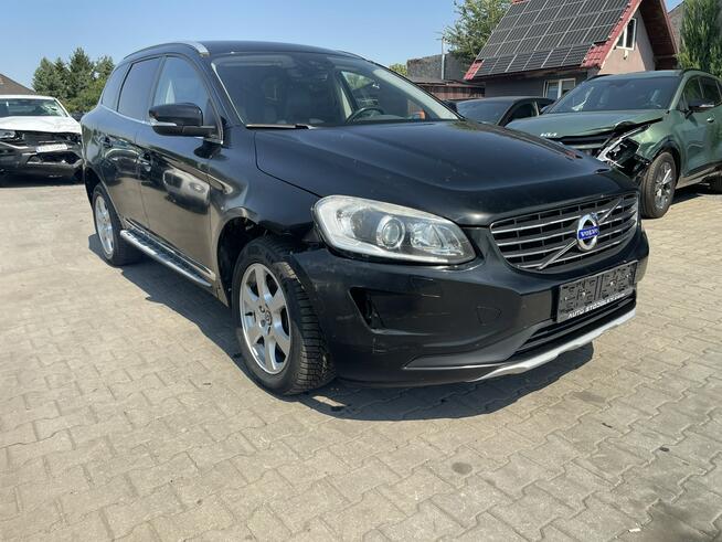 Volvo XC 60 D4 AWD Skóra Pamięć Podgrzewanie HAK