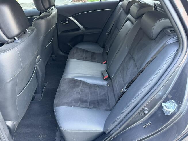 Toyota Avensis FULL*LEDY*Kamera*Cofania*Grzane*Fotele*Serwis*ASO*Zarejestrowany