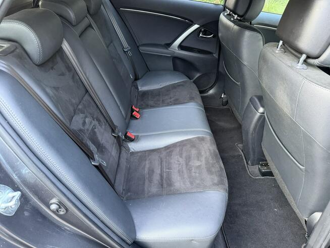 Toyota Avensis FULL*LEDY*Kamera*Cofania*Grzane*Fotele*Serwis*ASO*Zarejestrowany
