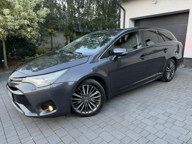 Toyota Avensis Kamera*Cofania*Grzane*Fotele*Serwis*ASO*Tempomat*Zarejestrowana