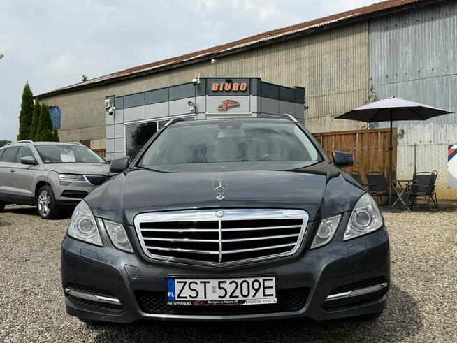 Mercedes E 200