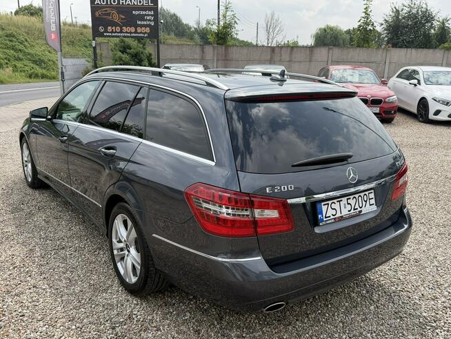 Mercedes E 200
