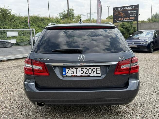 Mercedes E 200