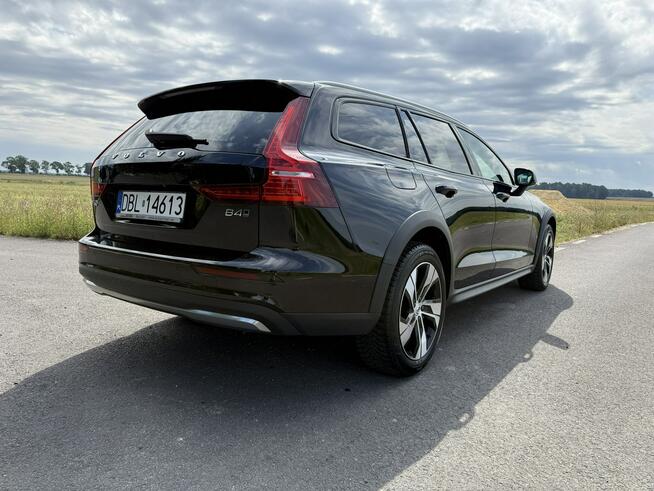 Volvo V60 Cross Country 2.0d 197KM AWD Bezwypadkowy B4 Plus Dark Serwis ASO