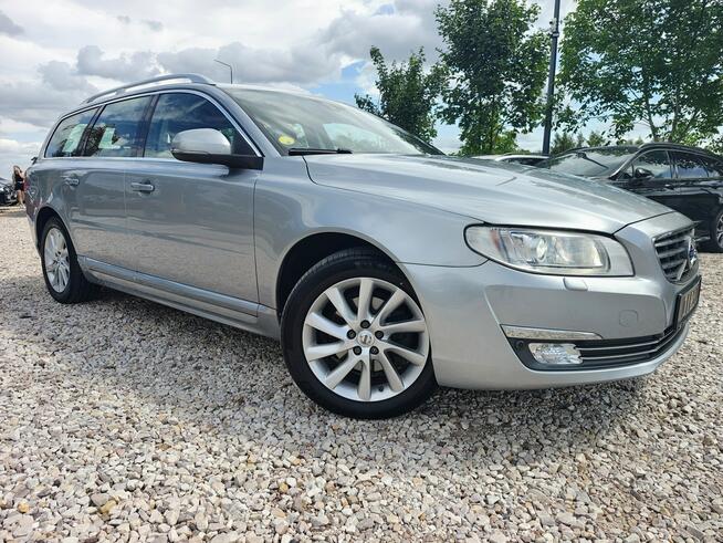 Volvo V70 2.0D3#150PS#LIFT#Navi#El.klapa#Virtual#GrzaneFot#Serwis#Szyber#Asysten