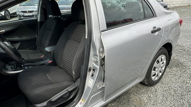Toyota Corolla Benzyna Zarejestrowany Ubezpieczony