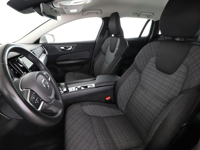 Volvo V60 FV23 full led automat mhev grzane fotele kanapa virtual navi kamera ca