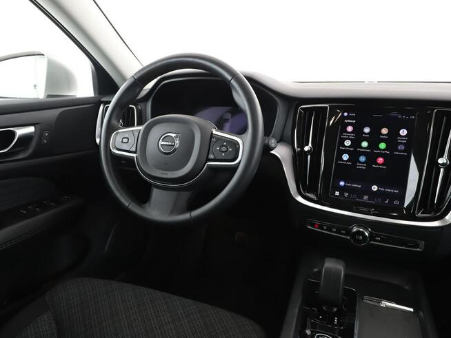 Volvo V60 FV23 full led automat mhev grzane fotele kanapa virtual navi kamera ca
