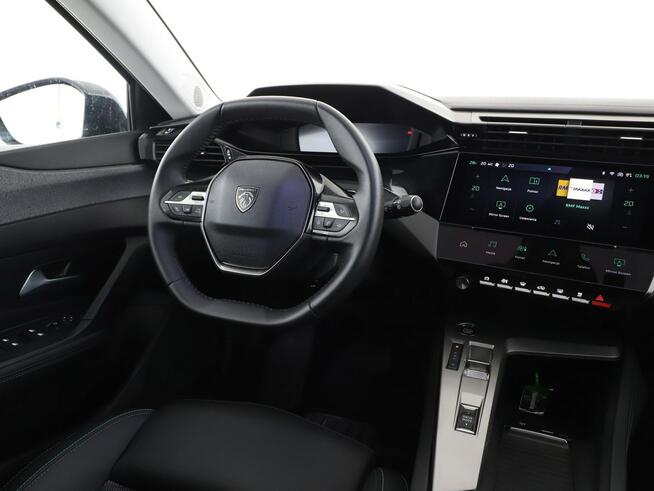 Peugeot 308 Allure automat mHEV 136KM navi grzane fotele LED półskóra PDC