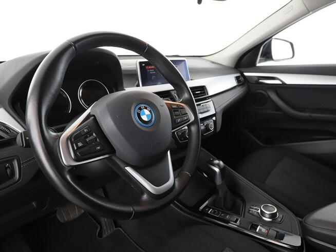 BMW X2 PHEV 4x4 full LED automat navi klima auto kamera i czujniki parkowania