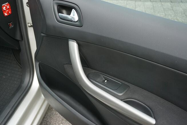 Peugeot 308 zarejestrowany, ubezpieczony