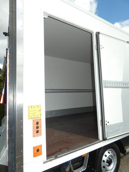 Fiat Ducato kontener drzwi boczne, winda 750 kg, nawigacja