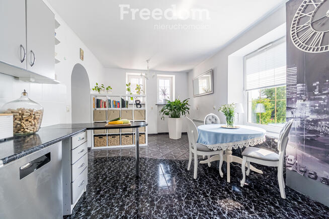Unikalna Willa 240 m² w Ząbkach