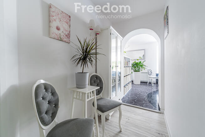 Unikalna Willa 240 m² w Ząbkach