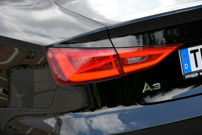 Audi A3 S-Line Bi-Xenon LED 2xParktronik Skóry S-Tronic Alu19 ASO