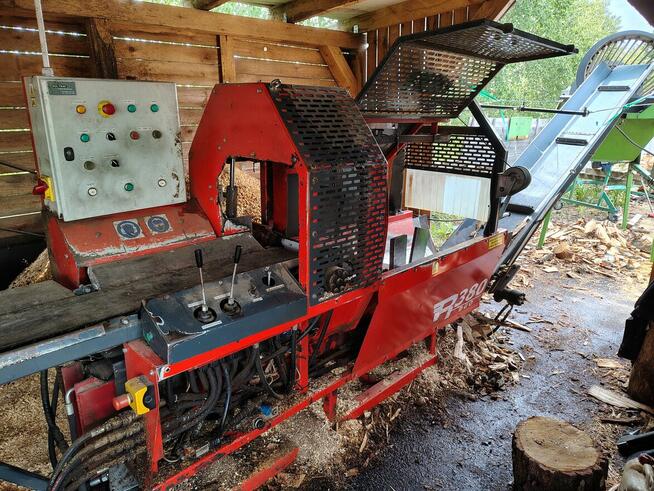 Piło-łuparka z koszem czyszczącym ROLTRAC R380 DUO