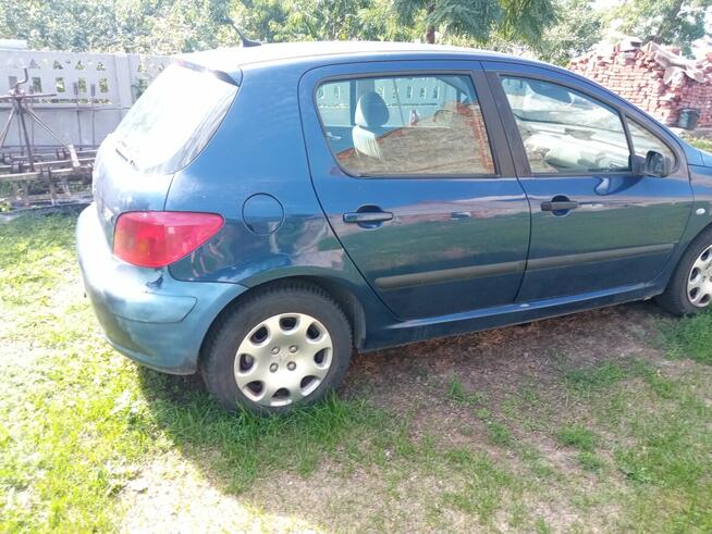 Sprzedam samochód Peugeot,307