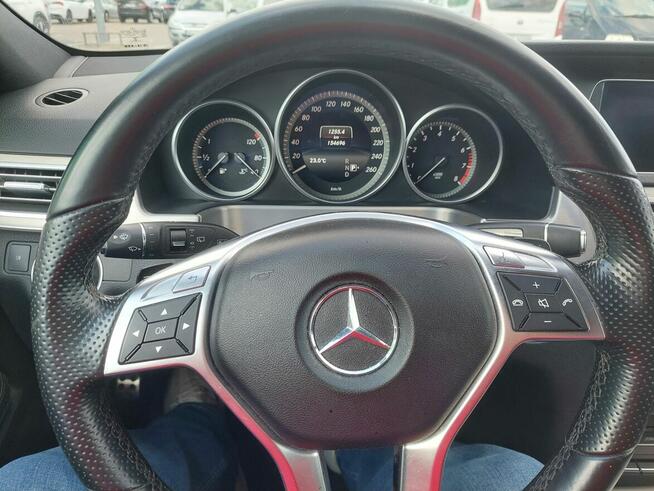 Mercedes E300 4MATIC z pakietem AMG, salonPL, bezwypadkowy,