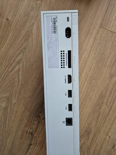 XBOX series S 512 mb wraz z dodatkowym padem