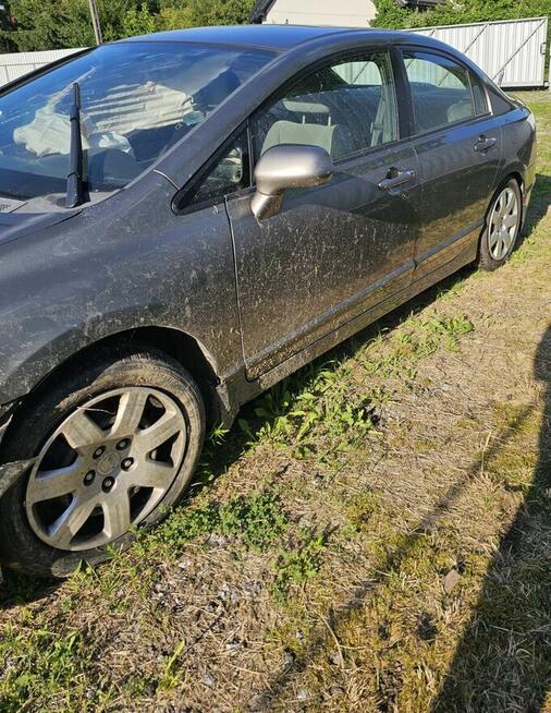 Sprzedam Honda Civic 2007r. uszkodzona